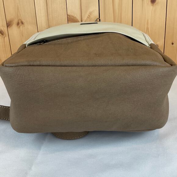 Parchita Bruno Backpack, Beige/Brown - about 12x9x4 inches main image 6